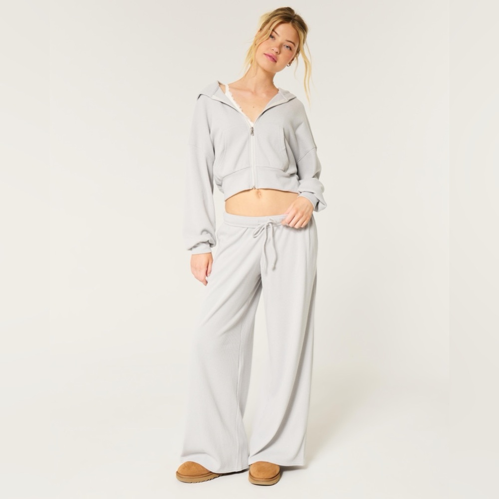 Hollister Gilly Hicks Cosy Waffle Zip-up Set - Picture 1 of 7